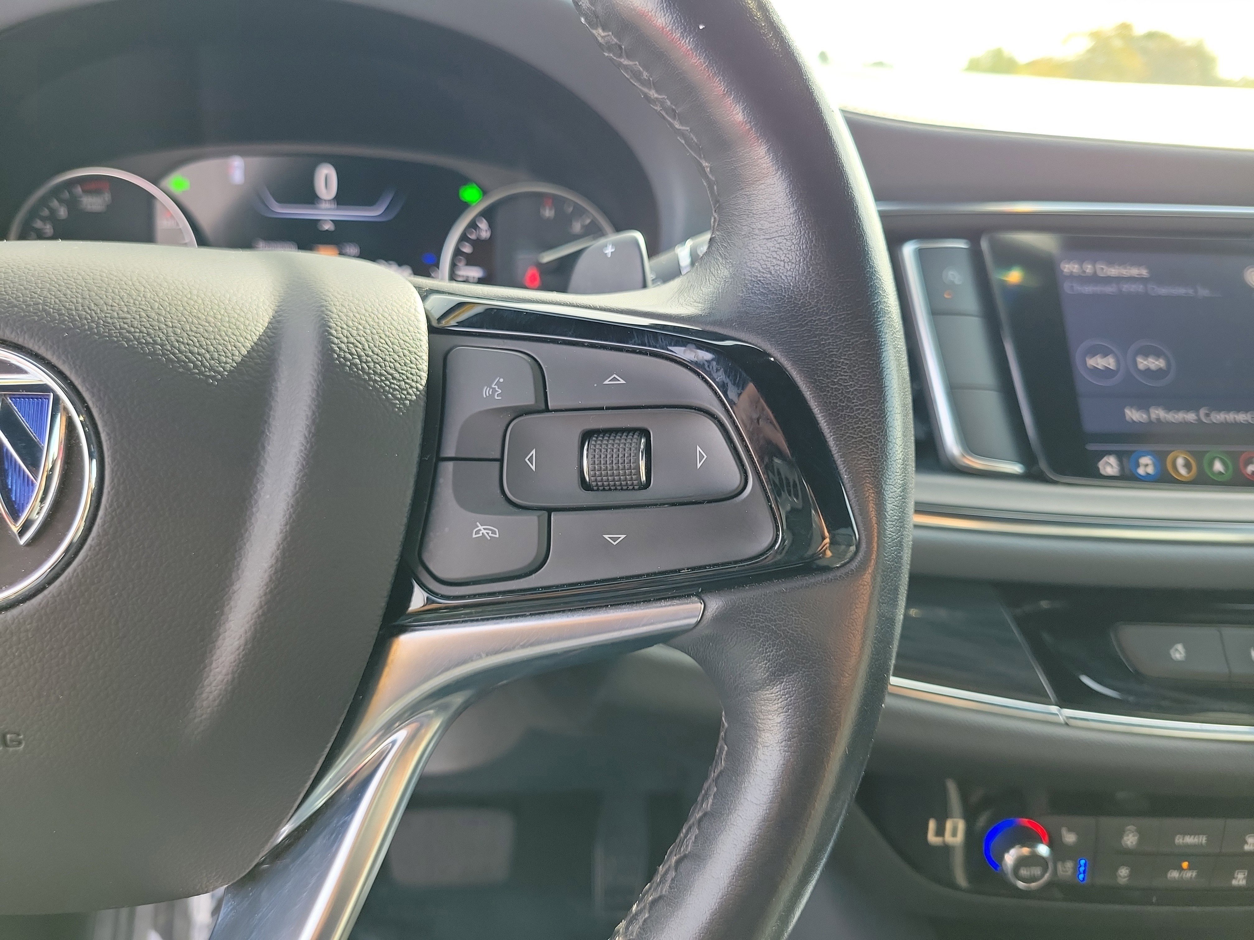 Used 2024 Buick Enclave Premium image 23