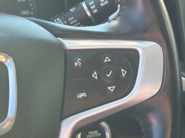 Used 2022 GMC Terrain SLT w/ Infotainment Package II FWD image 22