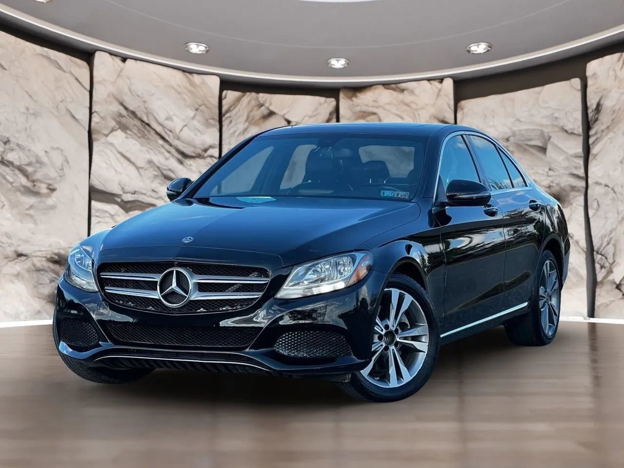 Used 2018 Mercedes-Benz C 300 4MATIC Sedan image 2