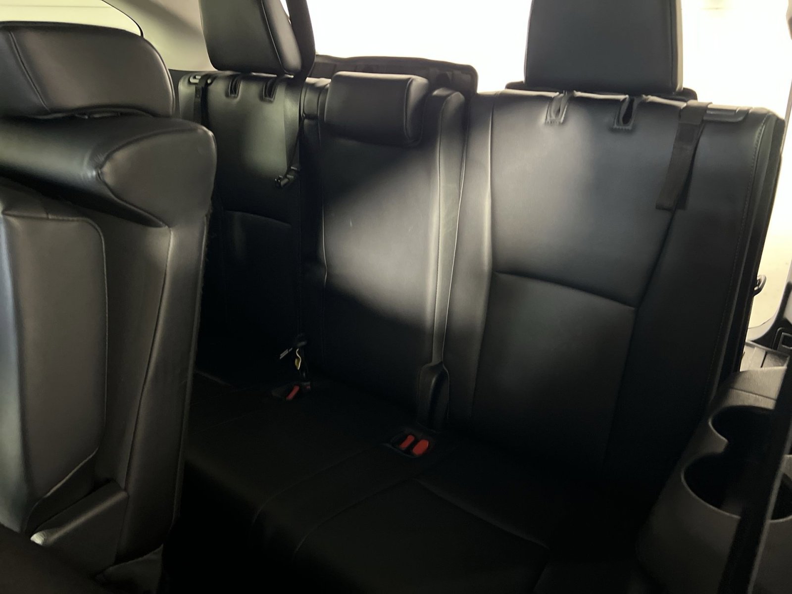 Used 2020 Toyota Highlander Limited image 23