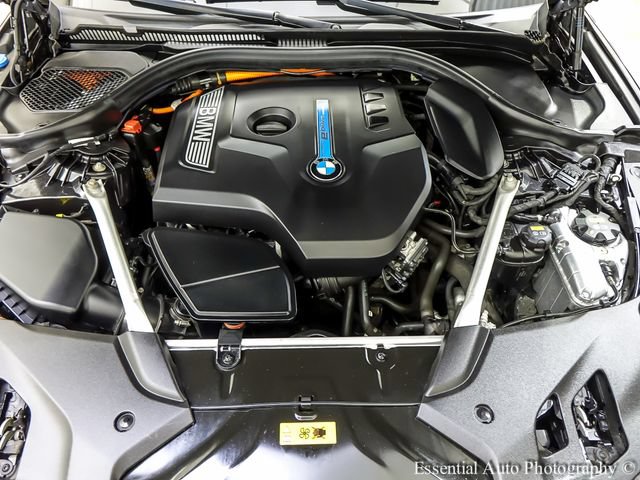 Used 2019 BMW 530e xDrive w/ Premium Package AWD/4WD image 29