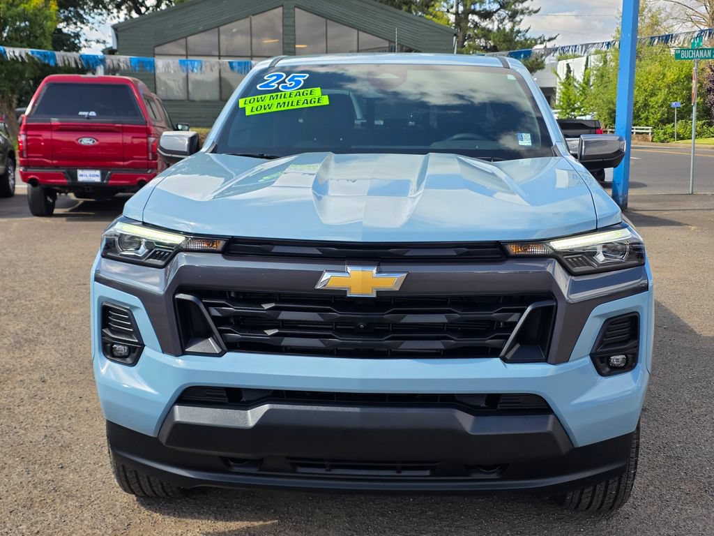 Used 2025 Chevrolet Colorado LT w/ LT Convenience Package AWD/4WD image 7