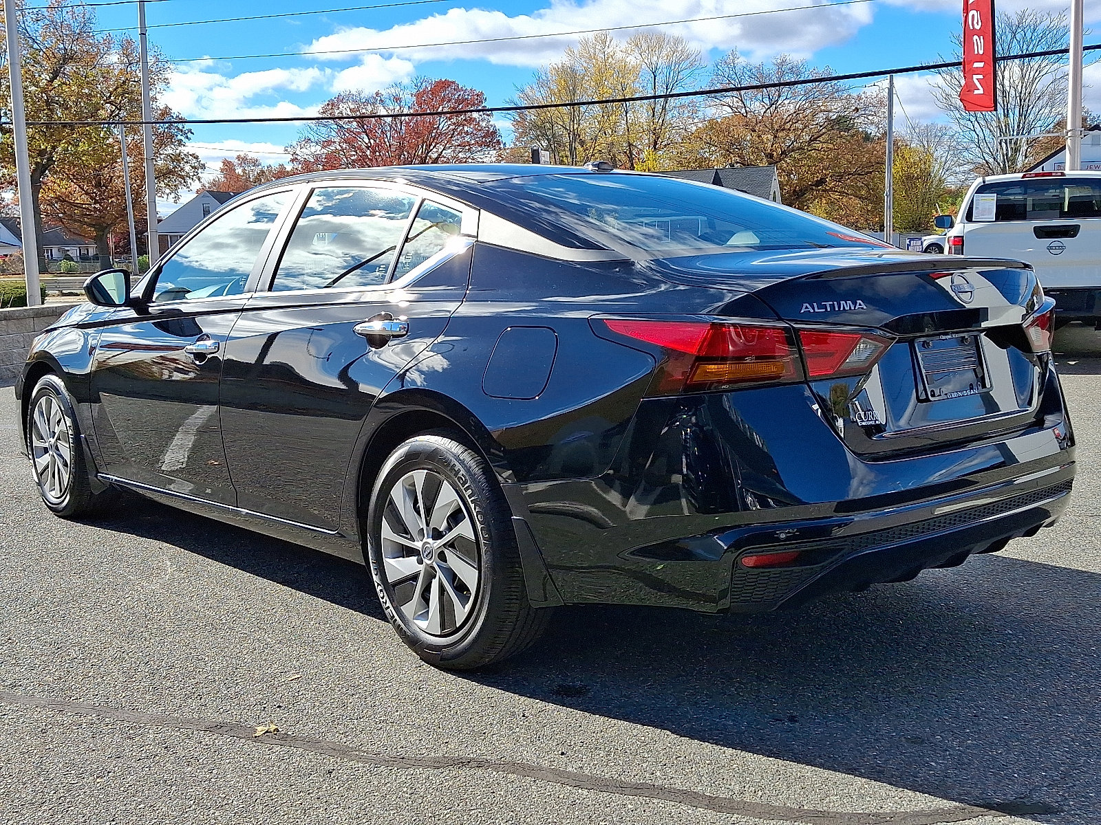 Certified 2025 Nissan Altima 2.5 S image 4