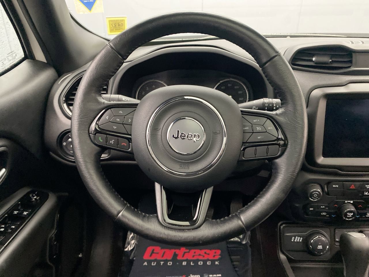 Used 2022 Jeep Renegade Altitude w/ Sun/Sound Group AWD/4WD image 16