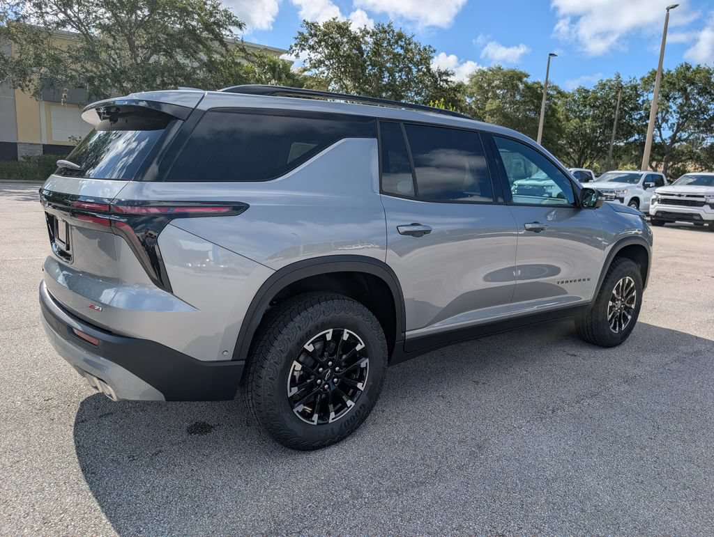New 2026 Chevrolet Traverse Z71 w/ Enhanced Driving Package AWD/4WD image 9