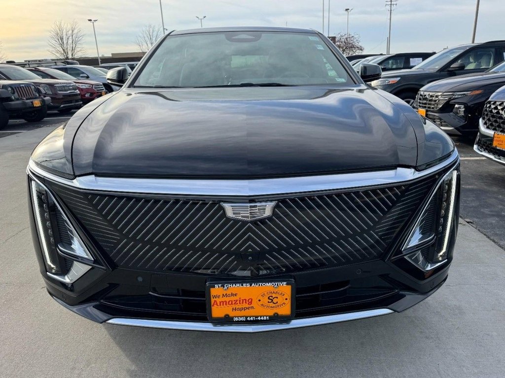 Used 2024 Cadillac Lyriq Tech w/ Driver Assist Package image 8