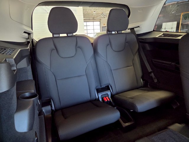 New 2026 Volvo XC90 B5 Core AWD/4WD image 21