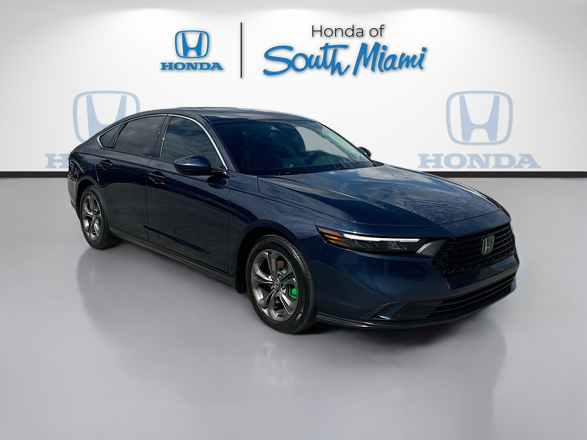 Used 2024 Honda Accord EX image 1