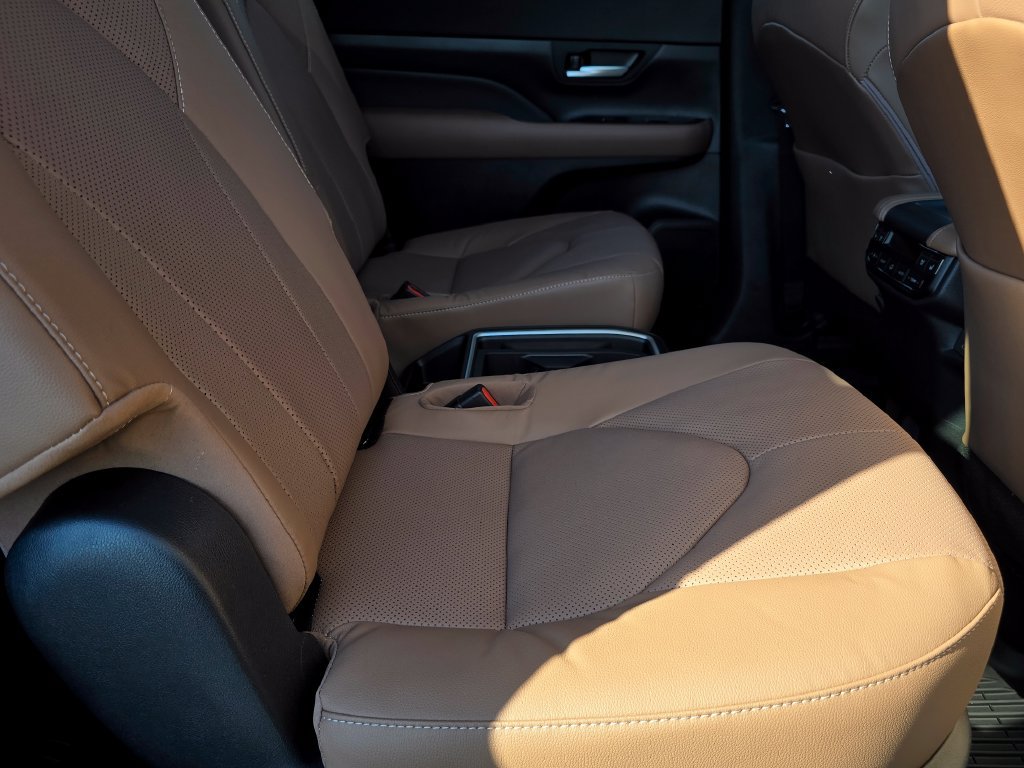 New 2026 Toyota Grand Highlander AWD image 22