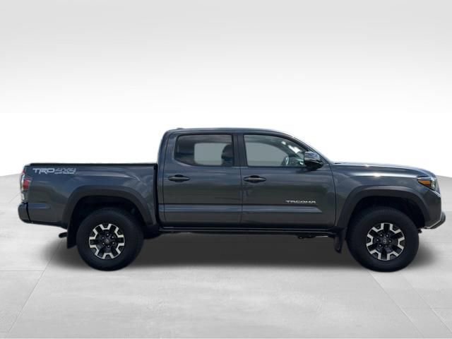 Used 2023 Toyota Tacoma TRD Off-Road w/ Technology Package image 10