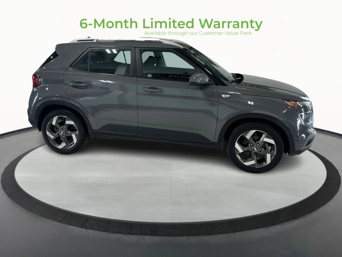 Used 2021 Hyundai Venue SEL FWD image 8