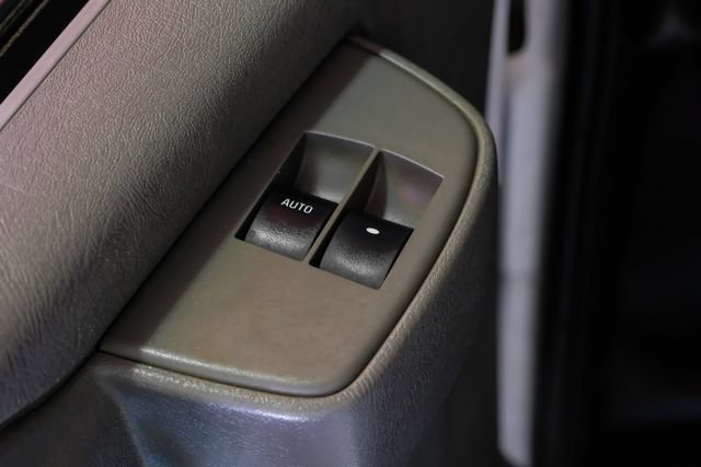 Used 2021 Chevrolet Express 3500 w/ Power Convenience Package RWD image 32