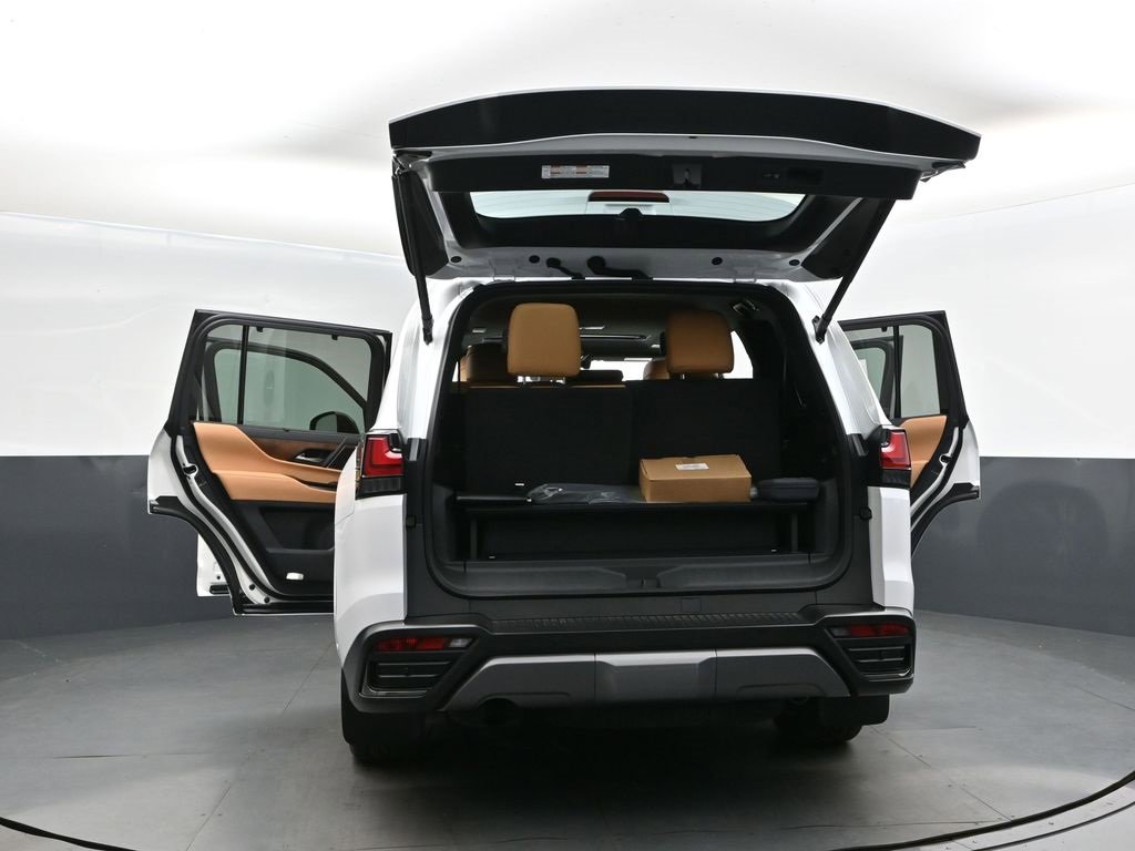 New 2026 Lexus LX 700h Luxury image 56