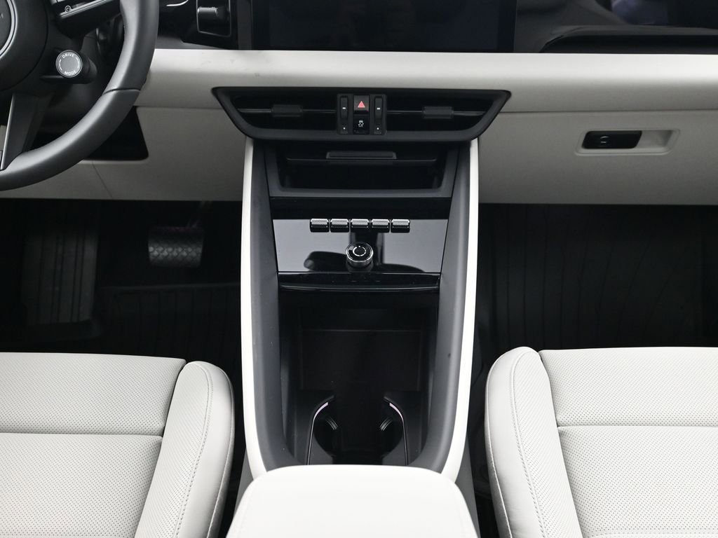 New 2026 Porsche Macan Electric image 10