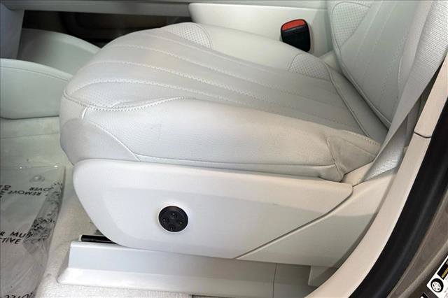 New 2026 Mercedes-Benz EQE 320 4MATIC SUV image 17