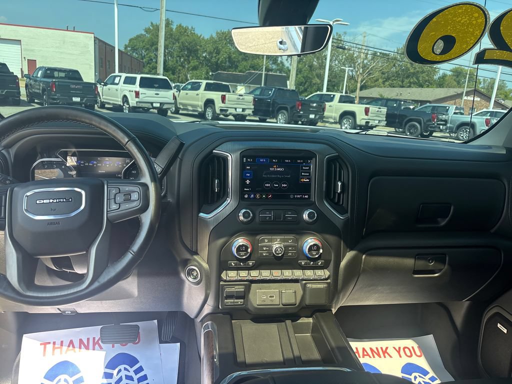 Used 2020 GMC Sierra 1500 Denali w/ Denali Ultimate Package AWD/4WD image 17