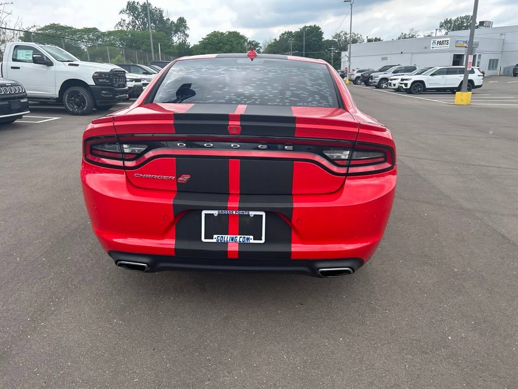 Used 2018 Dodge Charger GT AWD/4WD image 6