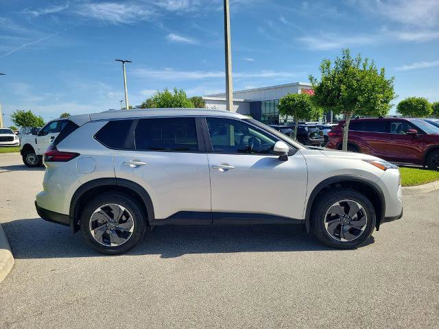 Certified 2025 Nissan Rogue SV w/ SV Premium Package image 3