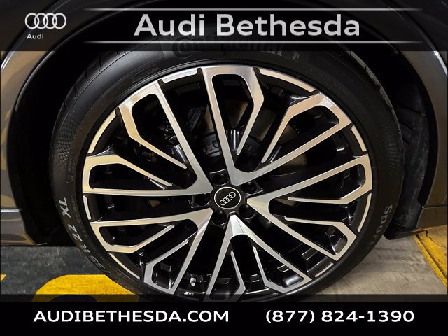 New 2026 Audi SQ7 Prestige AWD/4WD image 9