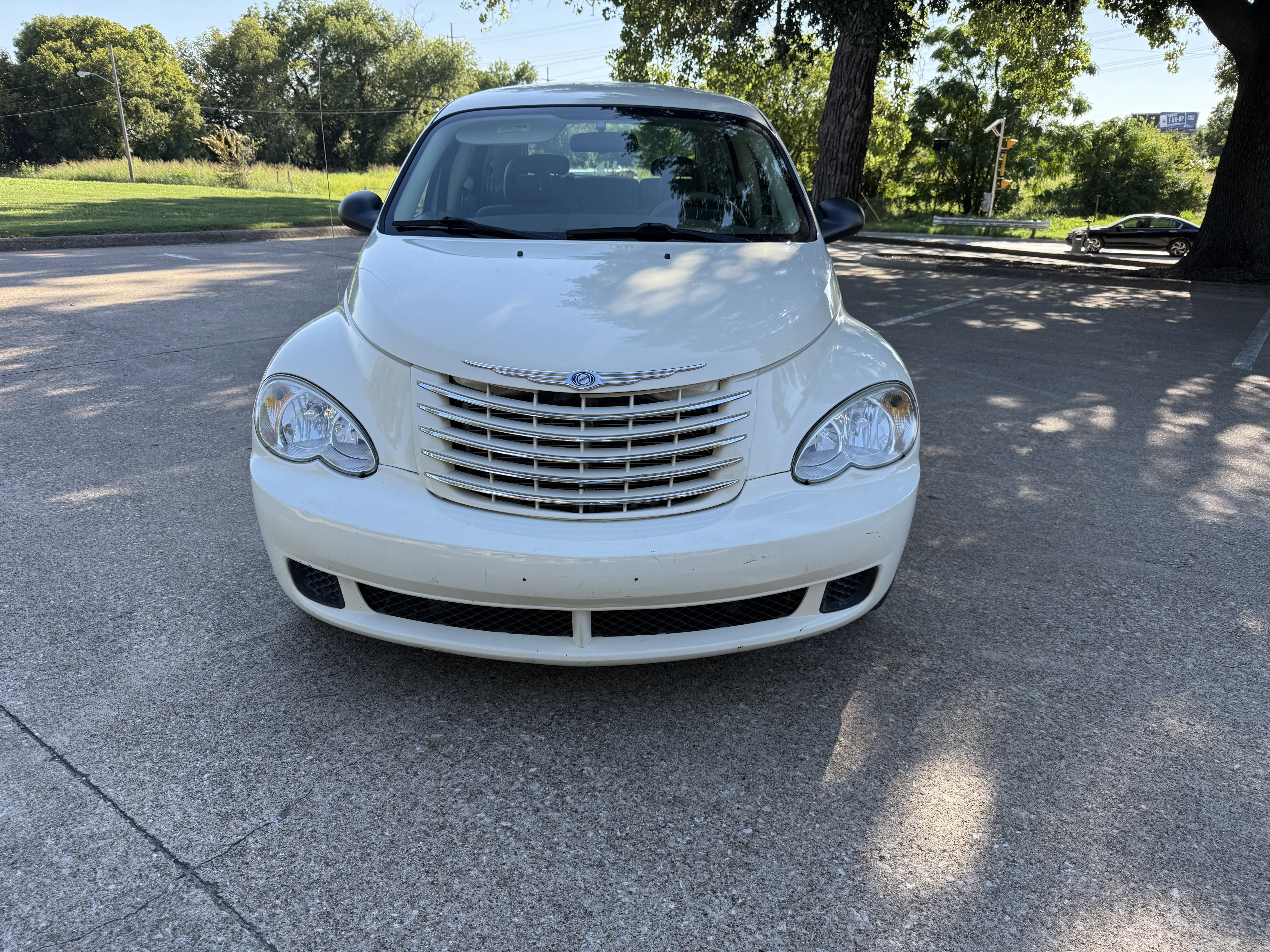 Used 2006 Chrysler PT Cruiser Touring FWD image 2