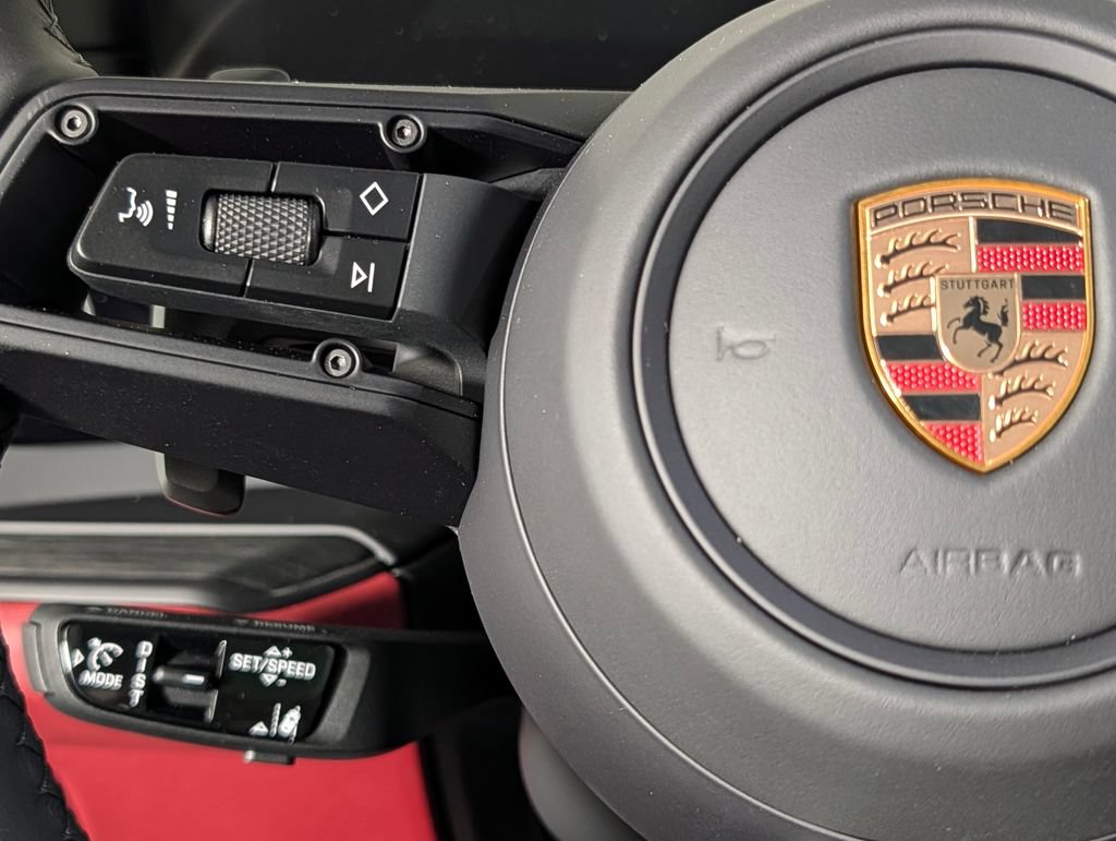 New 2026 Porsche Cayenne GTS AWD/4WD image 39