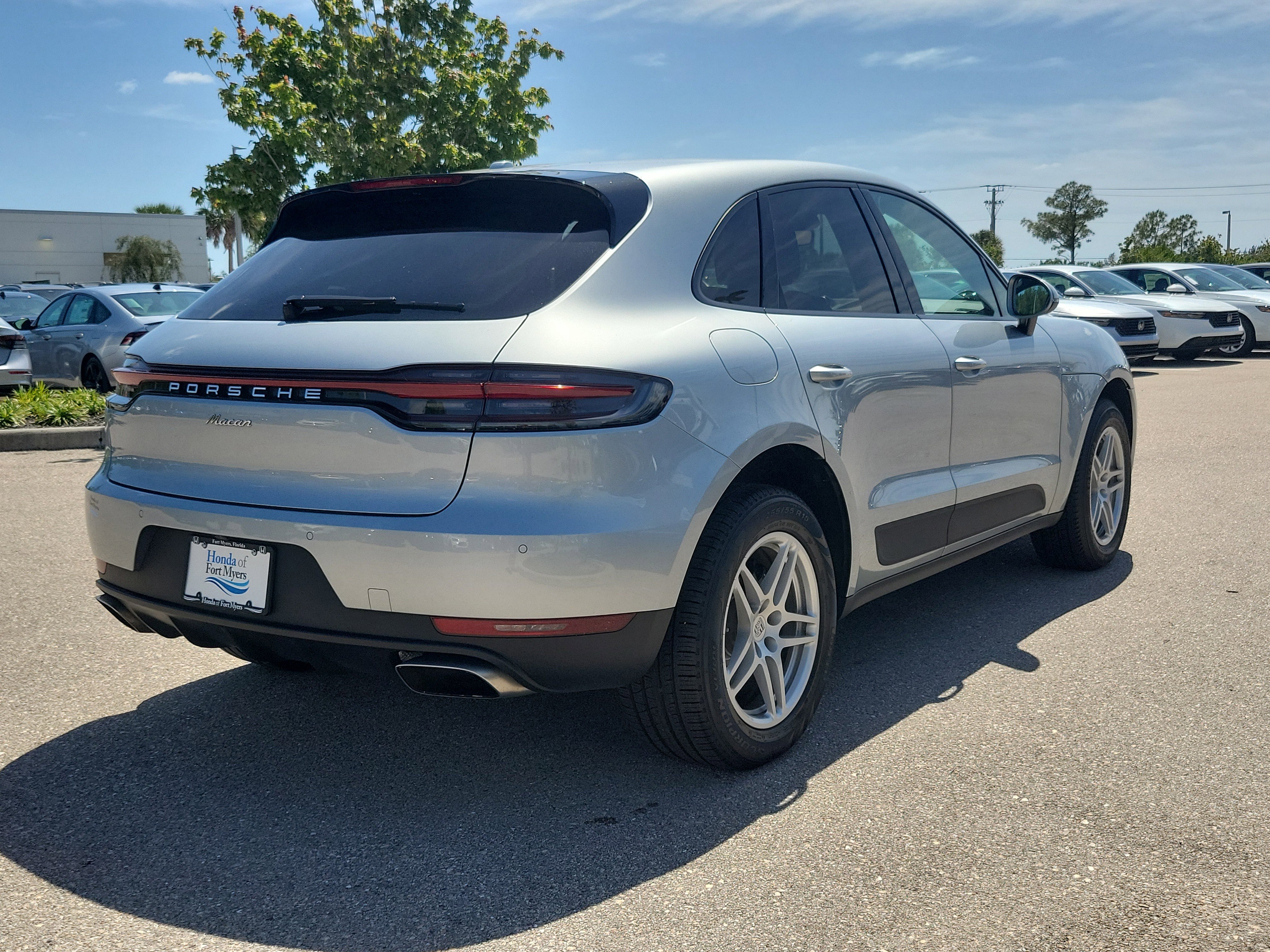 Used 2019 Porsche Macan AWD/4WD image 6