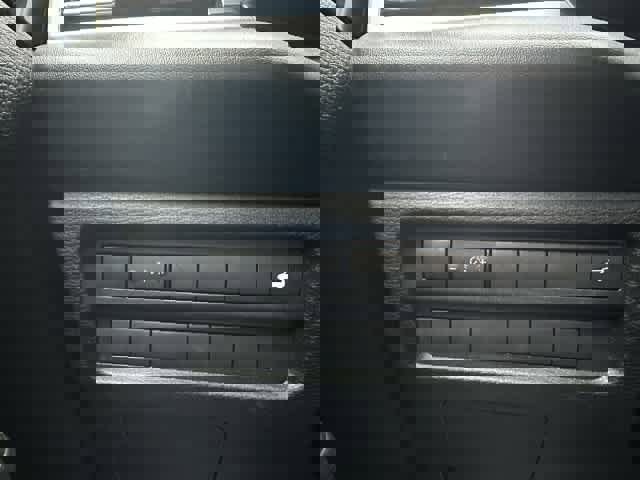 Used 2024 Mitsubishi Outlander SE image 21