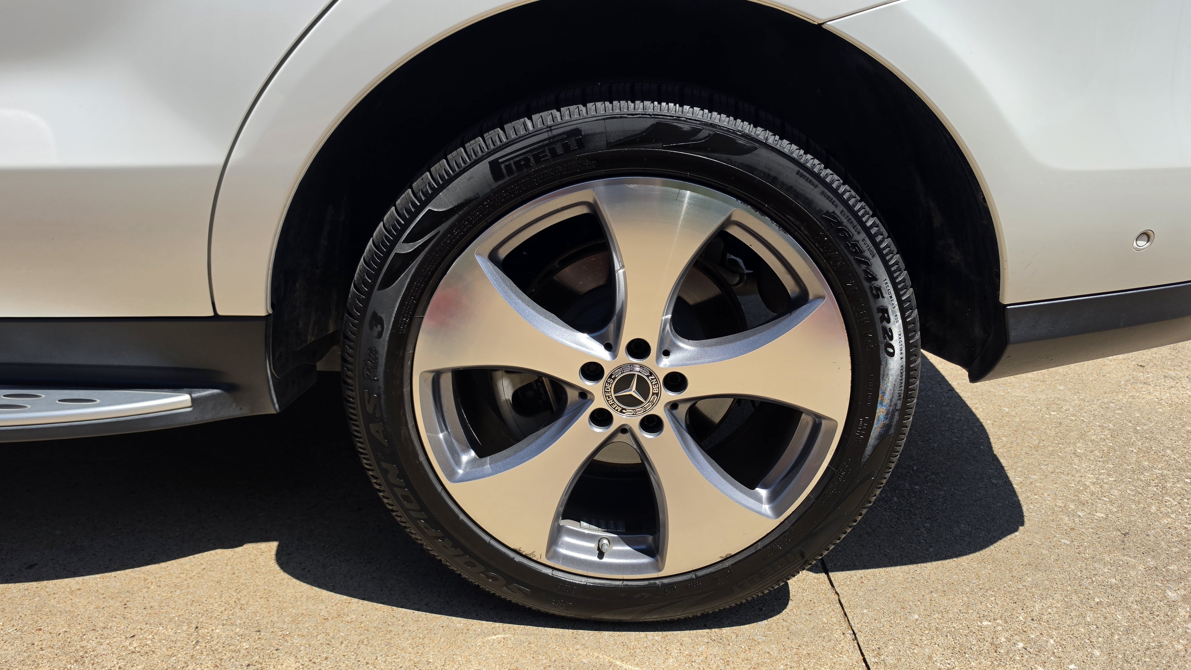 Used 2018 Mercedes-Benz GLE 350 w/ Premium 1 Package image 15