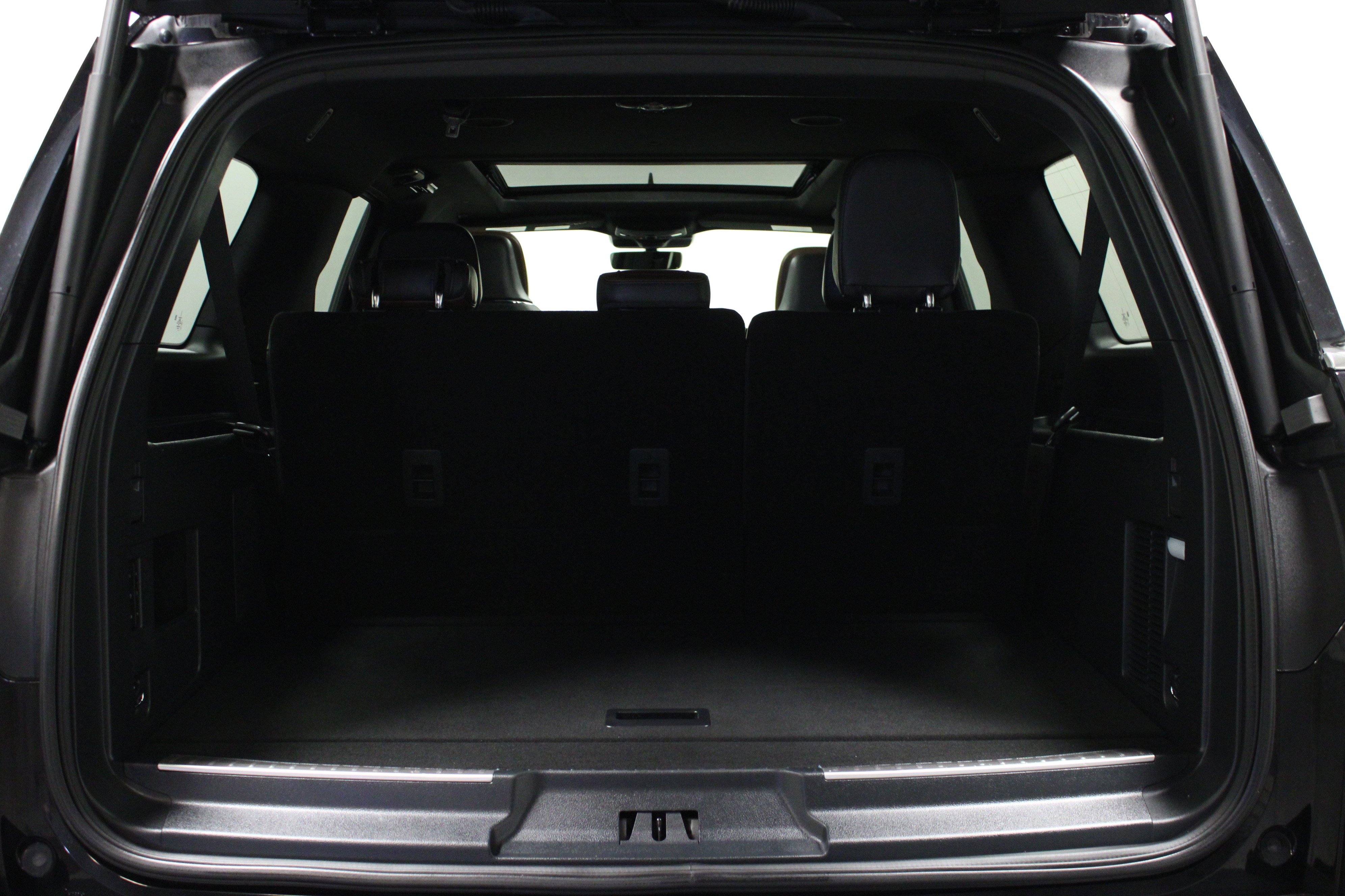 Used 2024 Lincoln Navigator L Reserve w/ Monochromatic Package AWD/4WD image 15