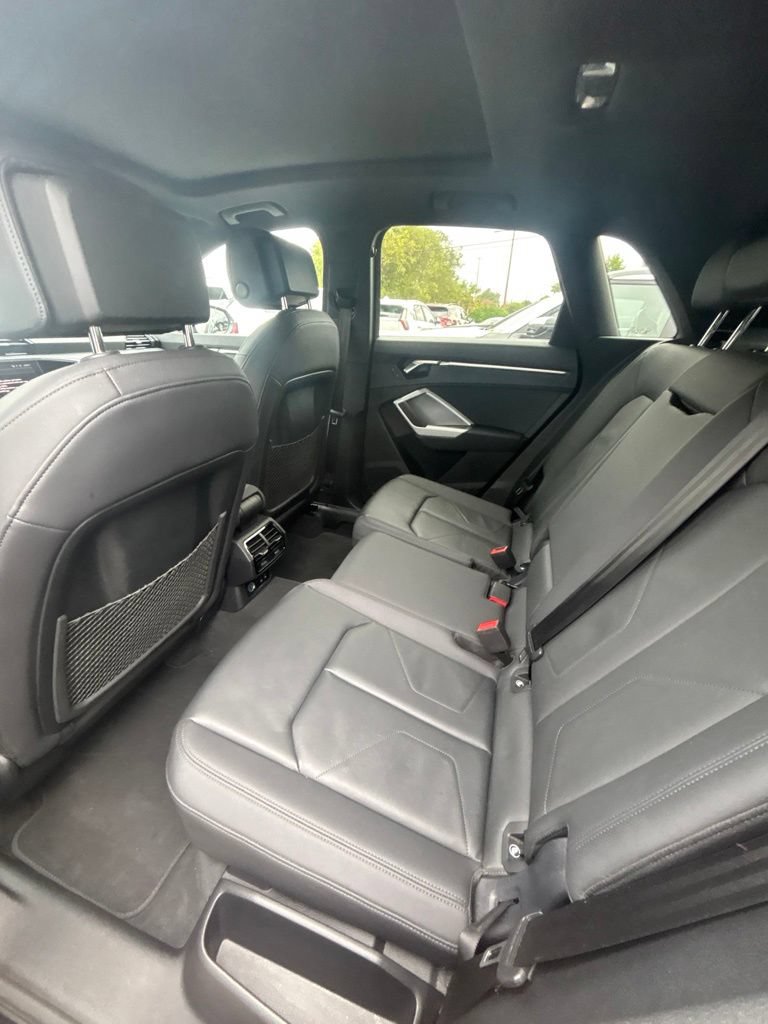 Used 2025 Audi Q3 2.0T Premium AWD/4WD image 16