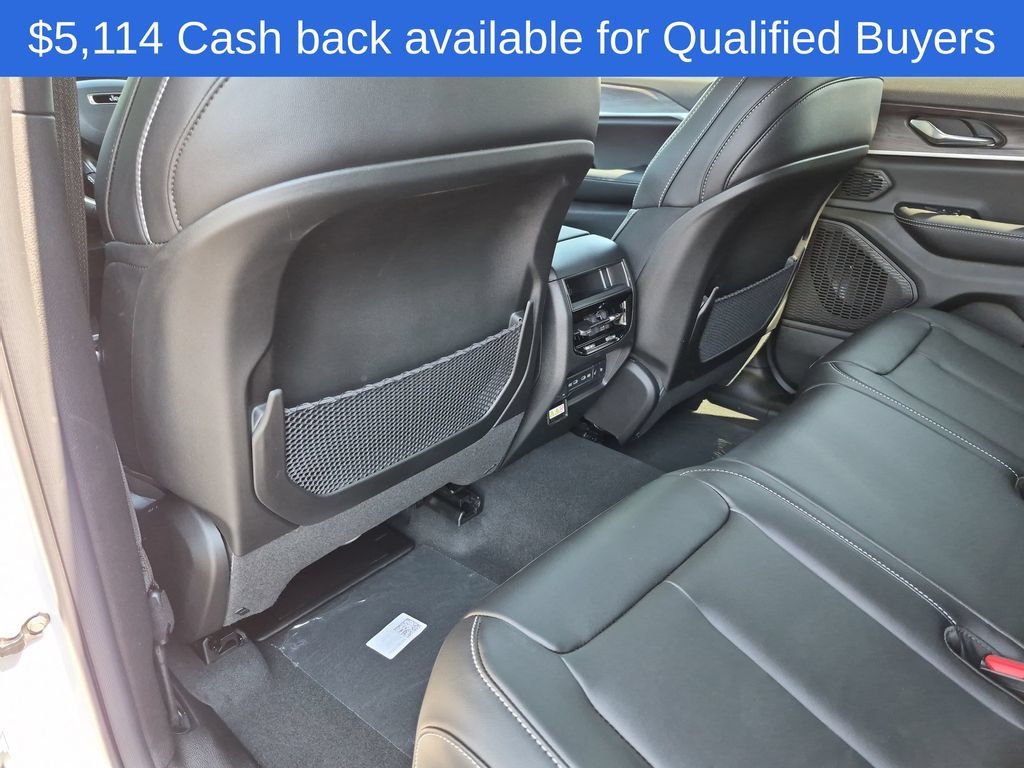New 2026 Jeep Grand Cherokee Limited w/ Limited Altitude Package AWD/4WD image 22