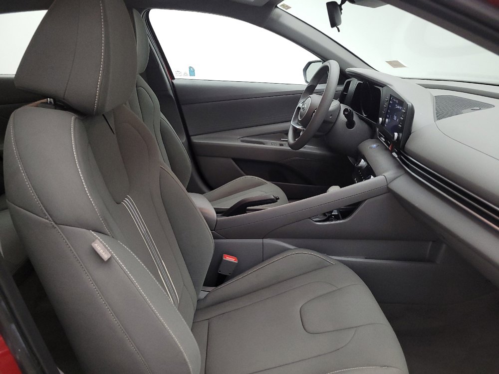 Used 2023 Hyundai Elantra SEL FWD image 21