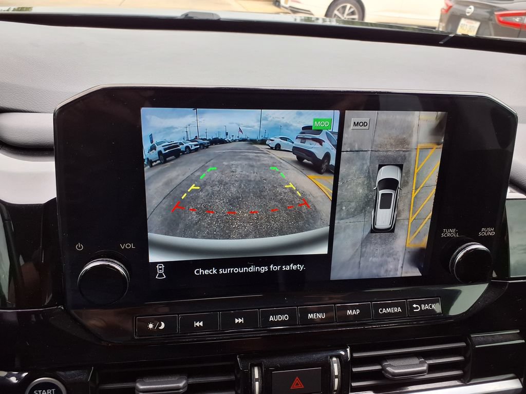 Used 2022 Nissan Pathfinder SL w/ SL Premium Package FWD image 29