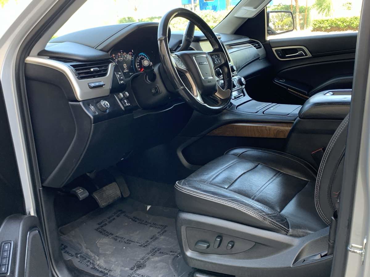 Used 2020 GMC Yukon XL Denali image 13