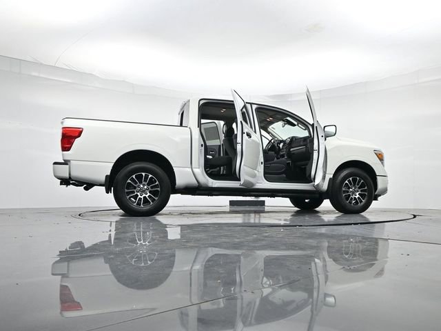 Used 2024 Nissan Titan SV w/ Accessory Utility Package image 52