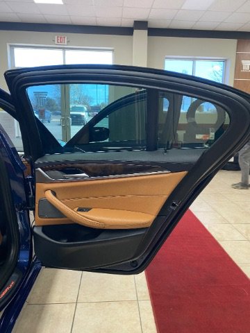 Used 2018 BMW 530i w/ Premium Package image 18