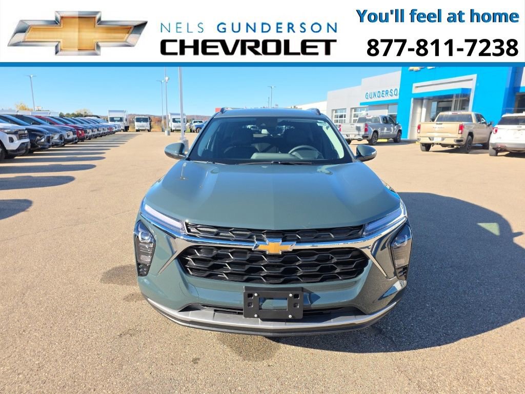 New 2026 Chevrolet Trax LT w/ Driver Confidence Package image 2