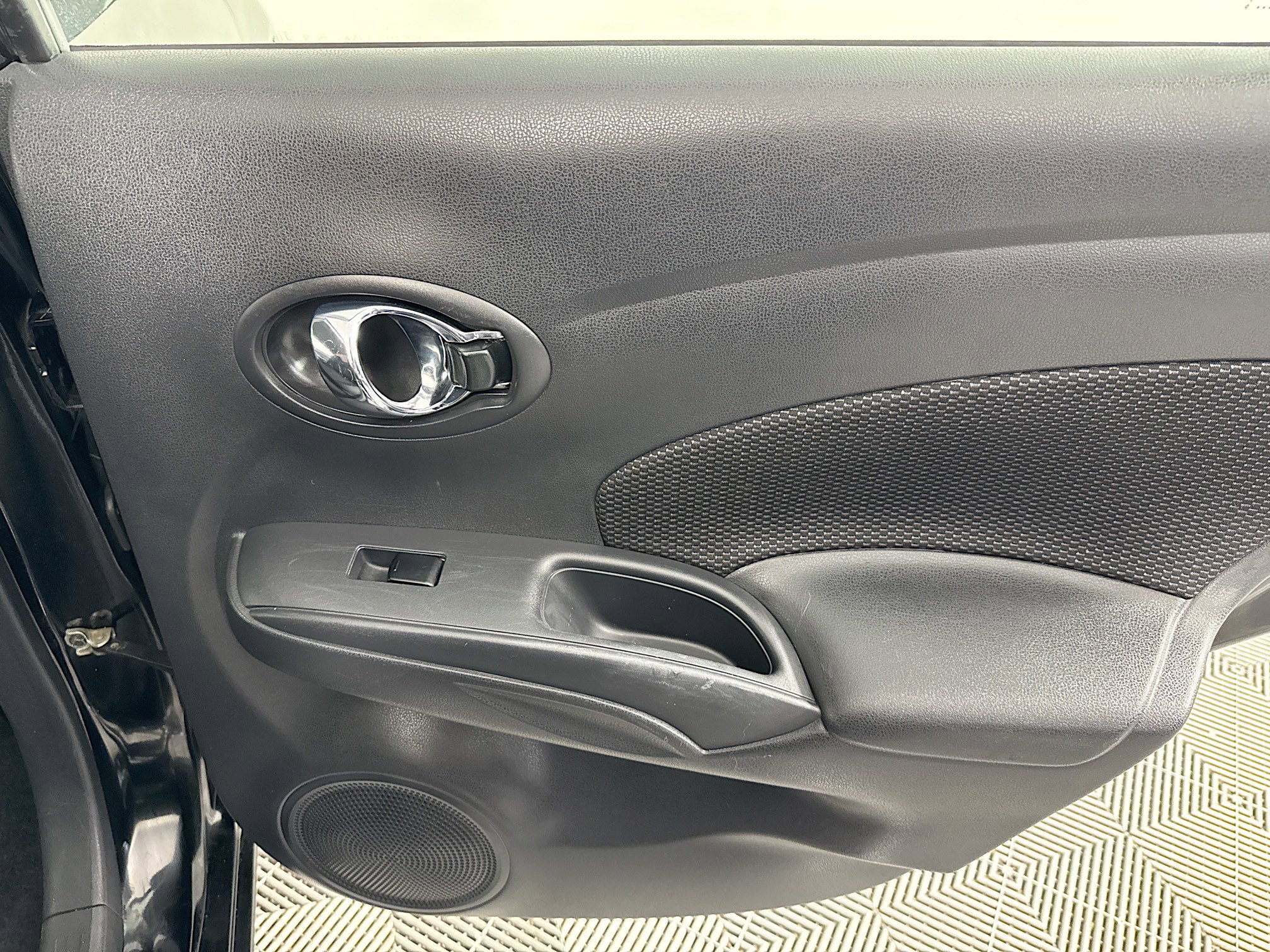 Used 2019 Nissan Versa SV image 26