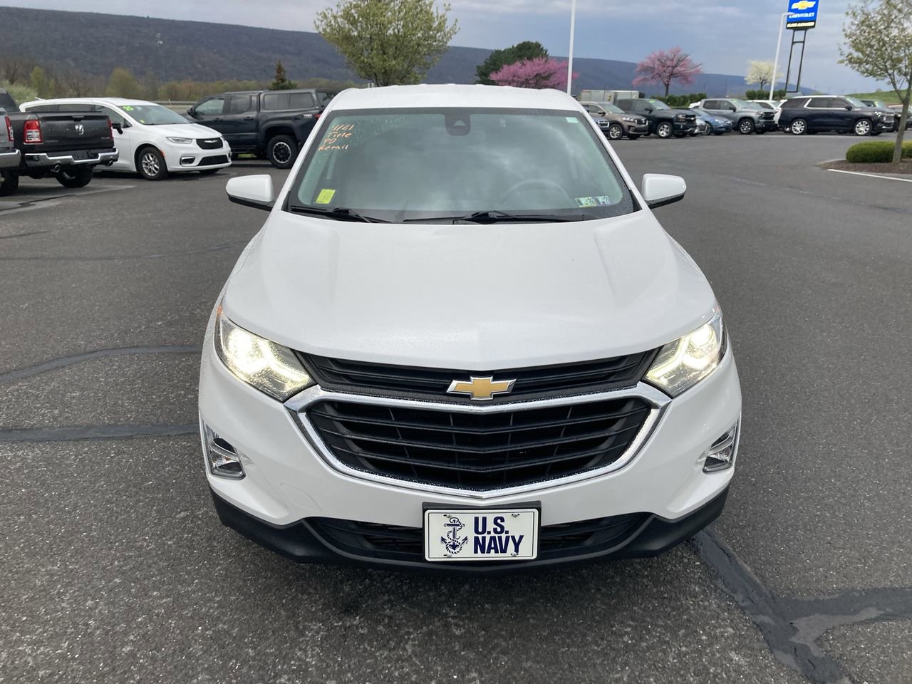 Used 2020 Chevrolet Equinox LT AWD/4WD image 2