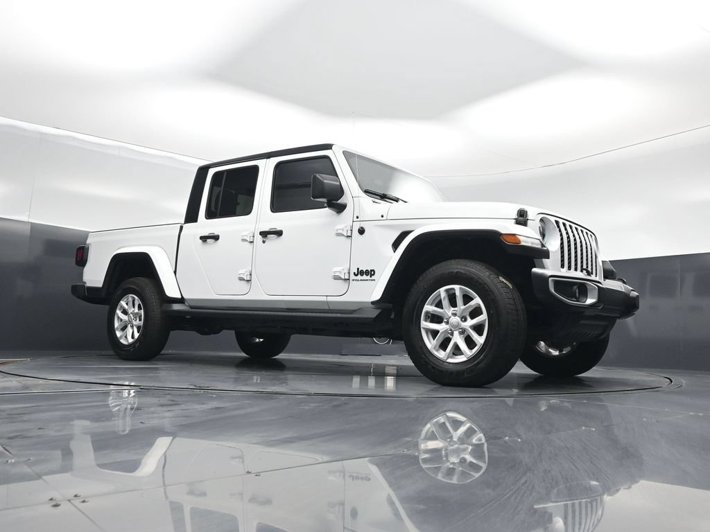 Used 2023 Jeep Gladiator Sport AWD/4WD image 4