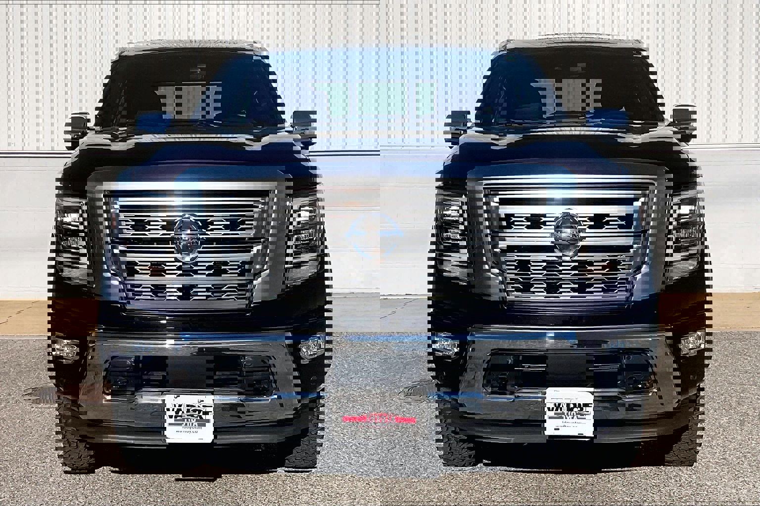 Used 2022 Nissan Titan Platinum Reserve w/ Moonroof Package image 3