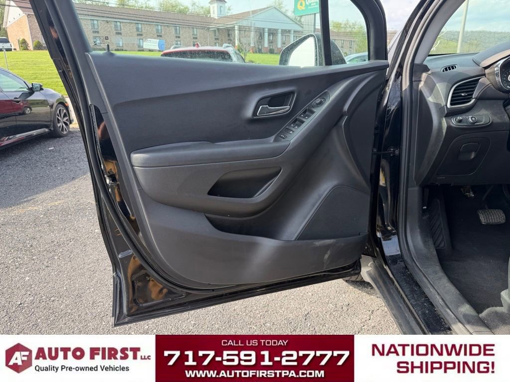 Used 2020 Chevrolet Trax LT image 9