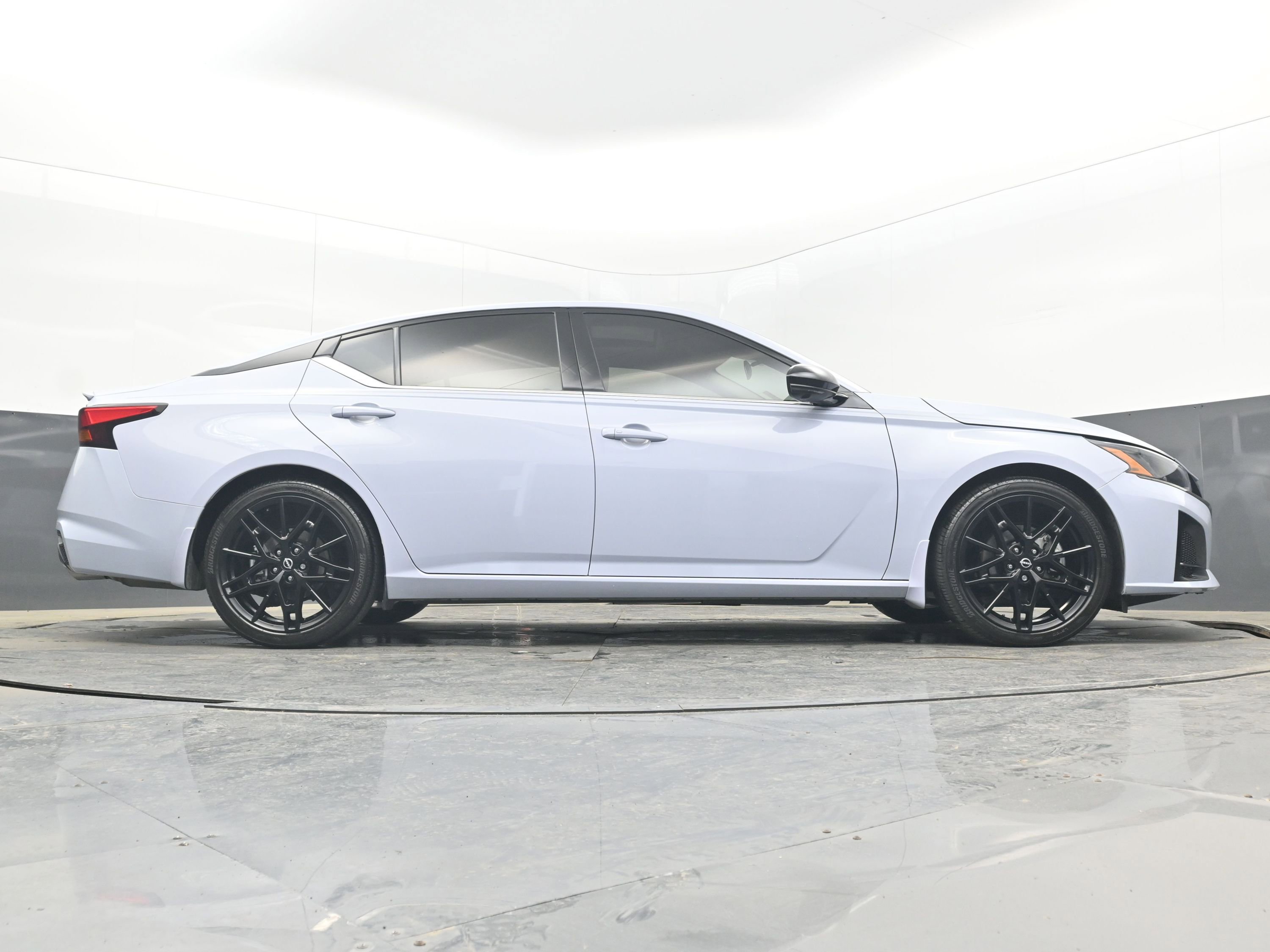 Used 2024 Nissan Altima 2.0 SR image 34