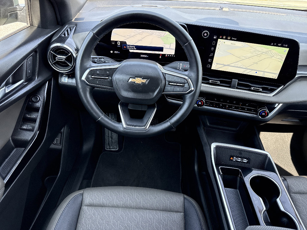 Used 2025 Chevrolet Equinox LT w/ Convenience Package II FWD image 24