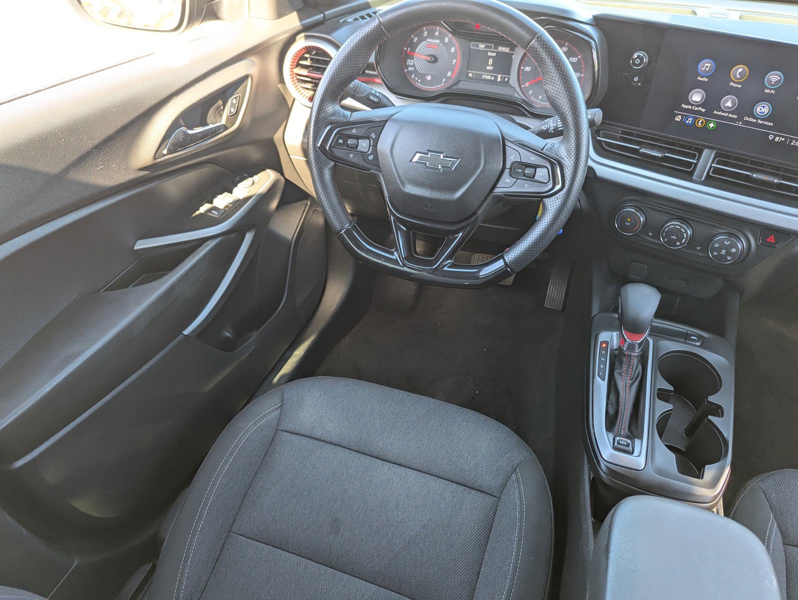 Certified 2024 Chevrolet Trax RS w/ Driver Confidence Package image 15