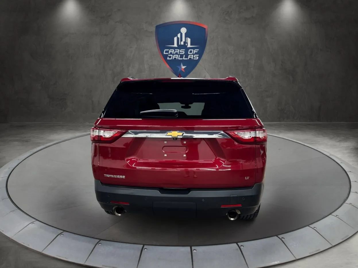 Used 2021 Chevrolet Traverse LT image 4