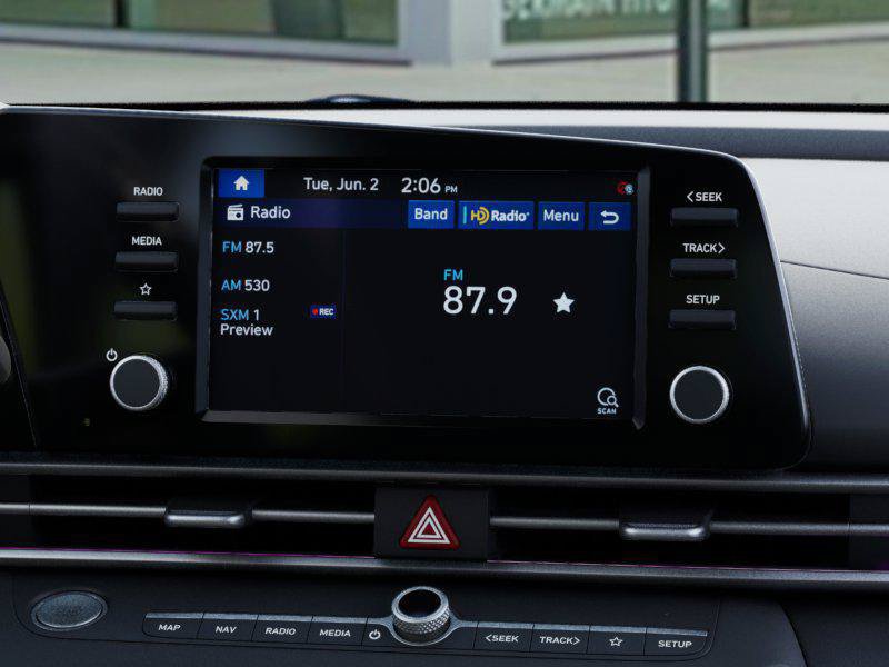 New 2026 Hyundai Elantra Hybrid FWD image 13