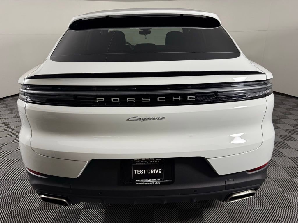 Certified 2025 Porsche Cayenne Coupe image 6