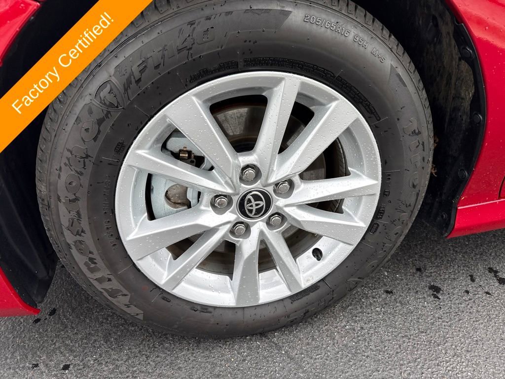 Used 2025 Toyota Camry LE image 26