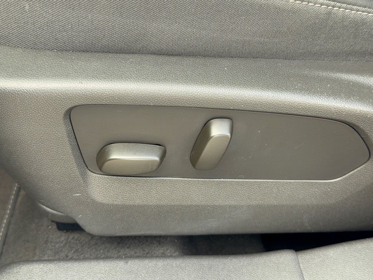 Used 2023 Buick Envision Preferred FWD image 16